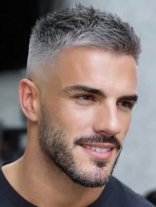 freelance coiffeur tendance coupe homme